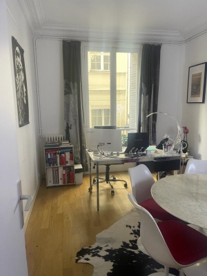 bureau 1.jpg